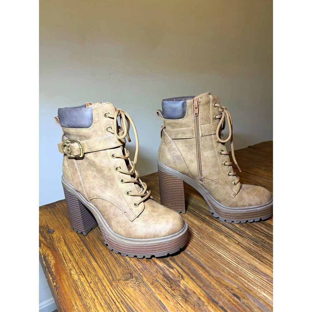 GBC Signature Women's Beige Combat Ankle Boots Lace-Up Buckle Zip Lug 6.5M